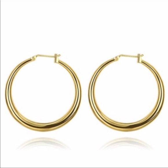 New Luxury Beautiful 18K Yellow Gold Hoop Earrings - Picture 3 of 3